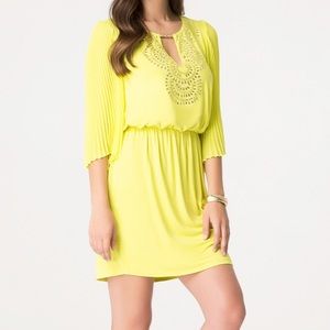 Bebe Yellow Studded Pleat Sleeve Dress - Size Sm